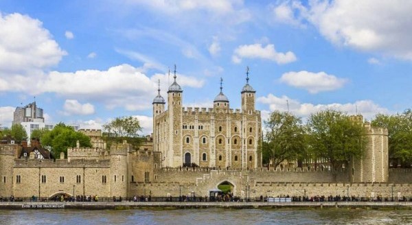 Keagungan Sejarah di Destinasi Wisata Tower of London